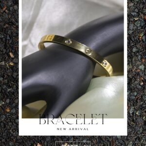 Classic Love Gold Bracelet