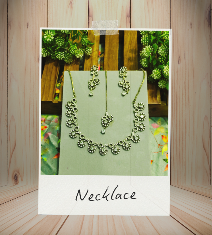 Floral Sparkle Heritage Necklace Set
